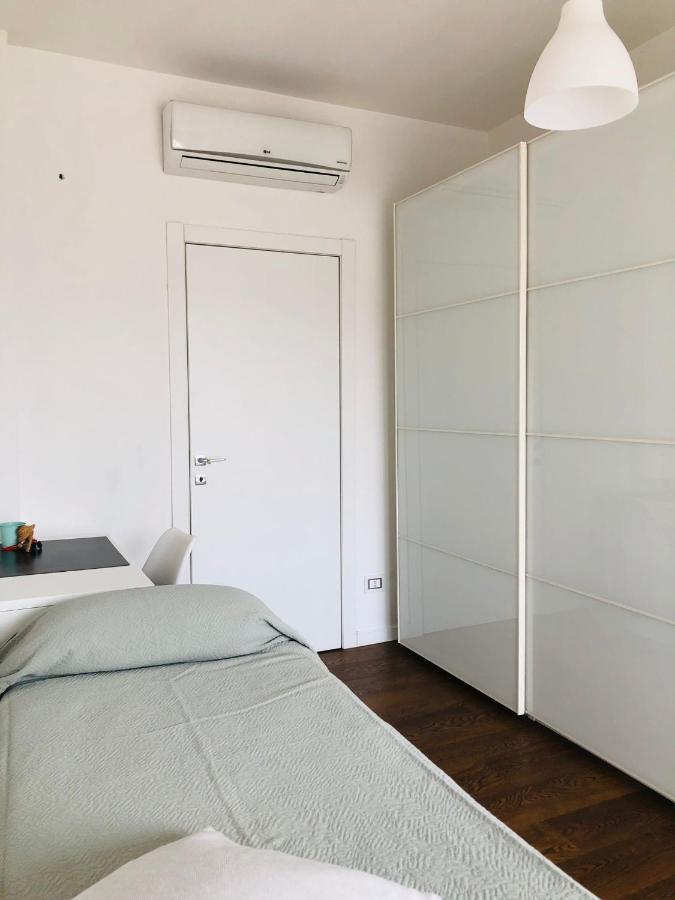 Morivione Apartment - Bocconi Free Parking Milan Bagian luar foto