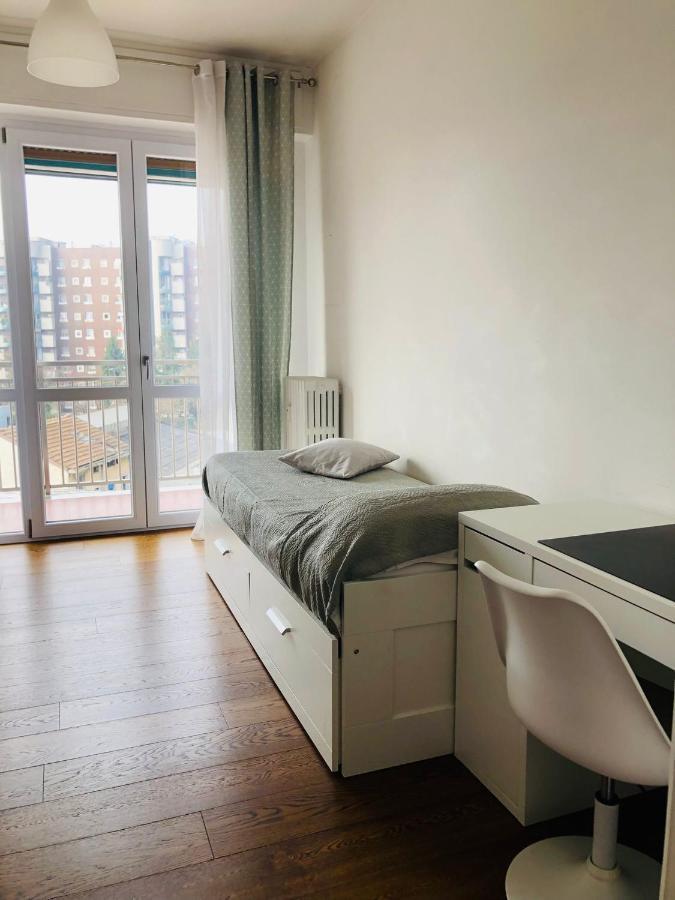 Morivione Apartment - Bocconi Free Parking Milan Bagian luar foto