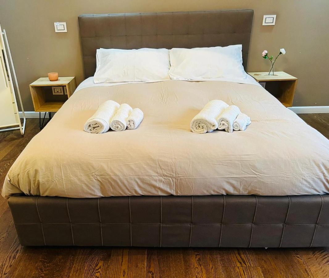 Morivione Apartment - Bocconi Free Parking Milan Bagian luar foto
