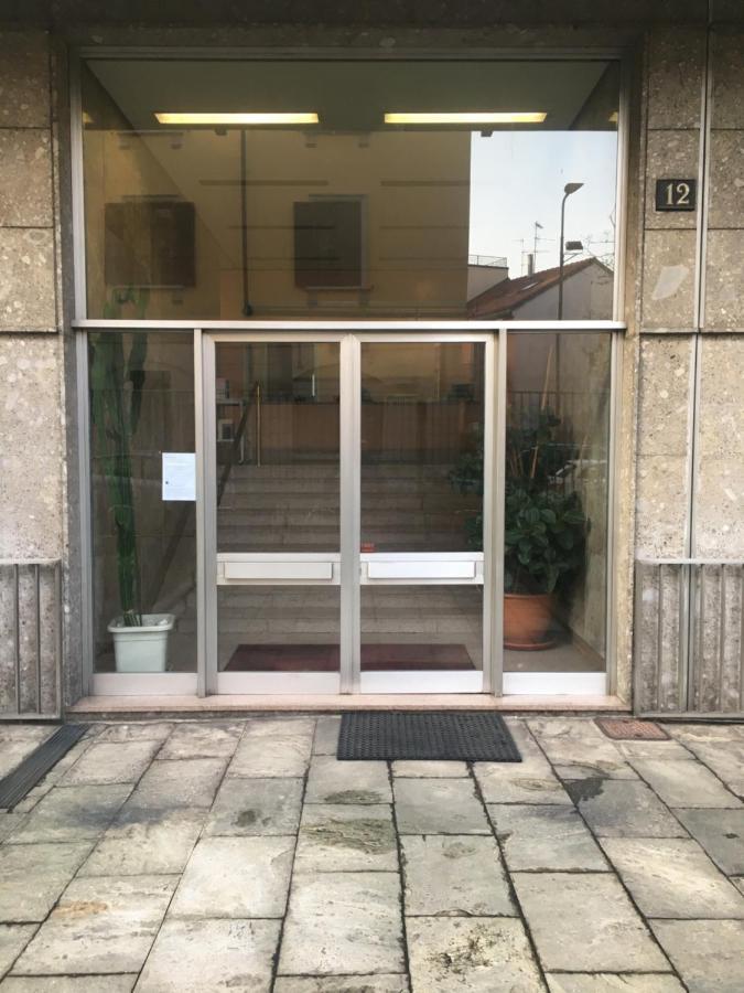 Morivione Apartment - Bocconi Free Parking Milan Bagian luar foto