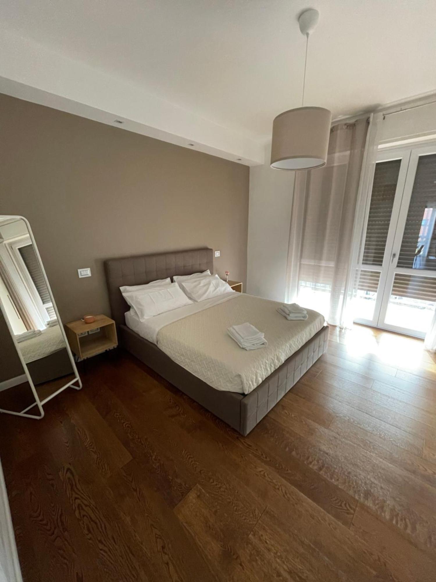 Morivione Apartment - Bocconi Free Parking Milan Bagian luar foto